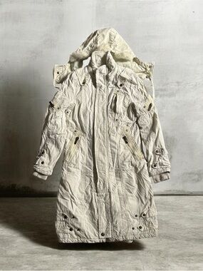 Insulated Cream Ski & Snowboard Parka Jacket